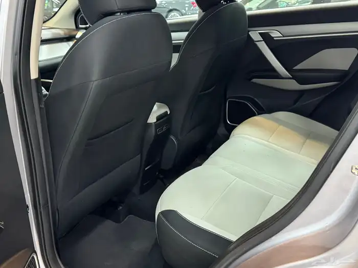 جيلي كولراي 2022 مستخدم 7