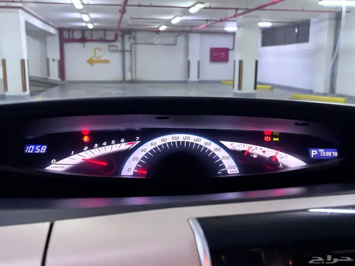 للبيع تويوتا بريفيا 2013 نظيف ممشى 130 31