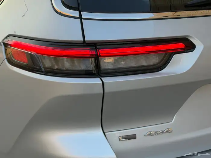 جيب شيروكي موديل 2022 ليمتد 12