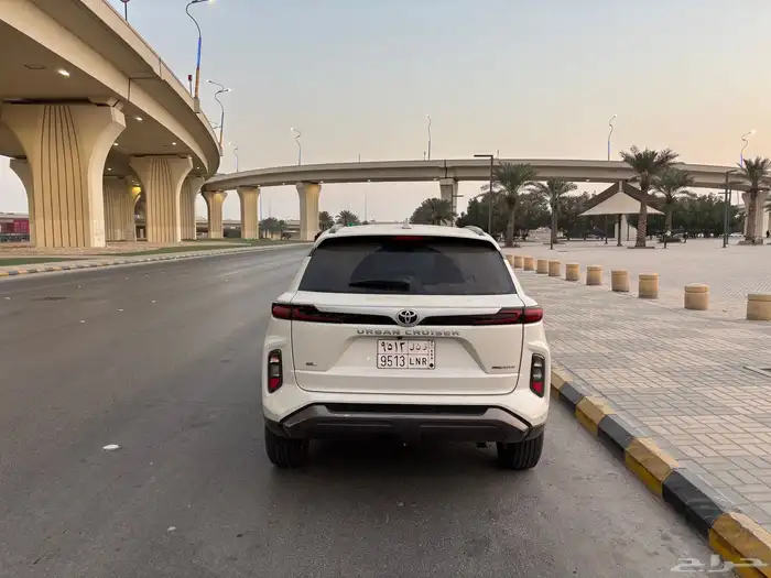 اروبان كروزر تويوتا 4