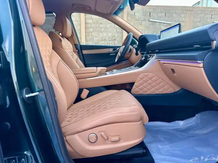 للبيع جينيسس GV80 شبه اصفار مخزن بحالة الوكالة 59