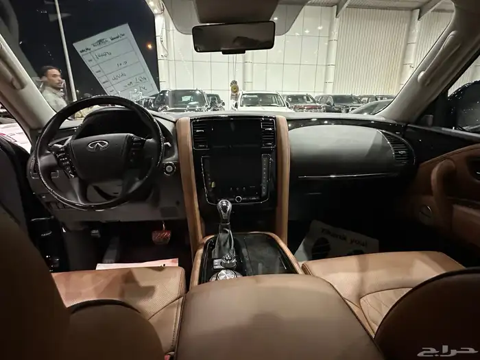 انفنتي QX80 بلاك اديشن موديل 2021 فل كامل ممشى قليل شبه جديد 12