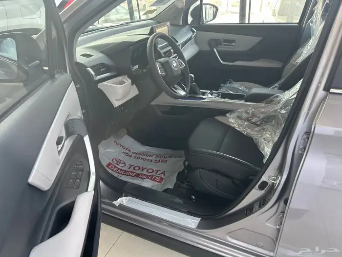 تويوتا فيلوز GLX - وارد عبداللطيف جميل 2025 4