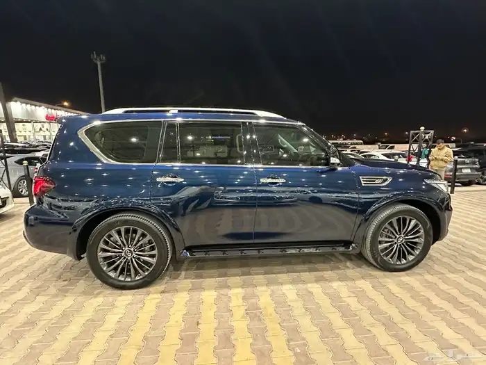 انفنتي QX80 بلاك اديشن موديل 2021 فل كامل ممشى قليل شبه جديد 5