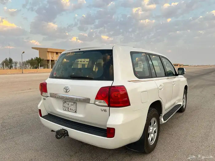 جيب لاندكروزر جي بلد كامل 2012 4