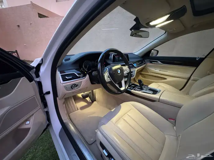 بي ام دبليو 2018 الفئة السابعة 5