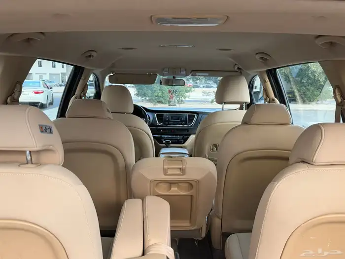 كيا كرنفال 2016 للبيع 11 راكب 13