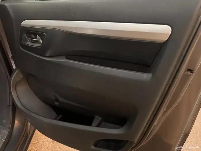 بيجو ترافلر فل كامل ركاب 2019 ديزل 15