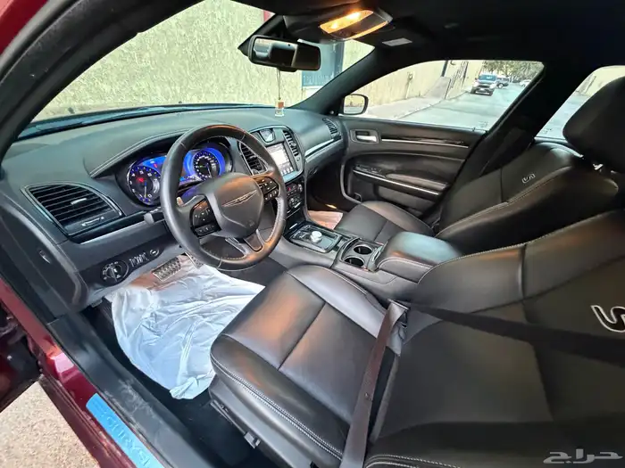 كرايسلر S300 2021 عداد 94 الف 38