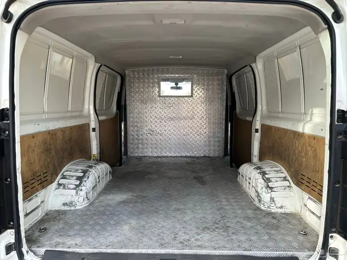 تويوتا باص بضاعه موديل 2019 سعودي قير عادي ديزل 11