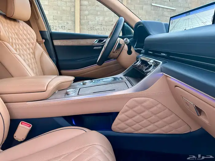 للبيع جينيسس GV80 شبه اصفار مخزن بحالة الوكالة 57