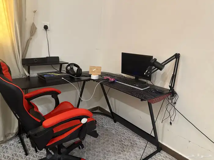 سوني فور مع اغراضه 0