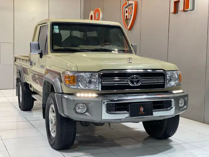 تويوتا شاص 2013 بحالة نظيفة 2