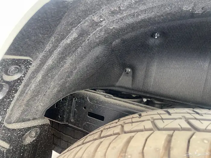 لاندكروزر جي اكس ار رقم 3 شبه جديد 7