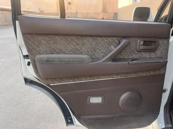 لاندكروزر VXR 1997 8