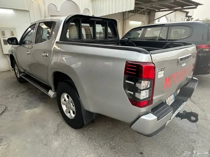 متسوبيشي L200 ديزل دبل 2021 3