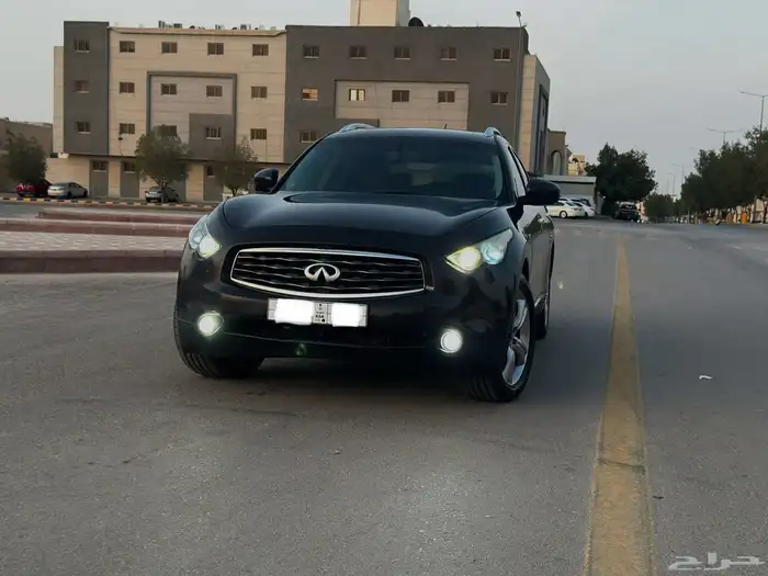 انفنتي Fxموديل 2010 24