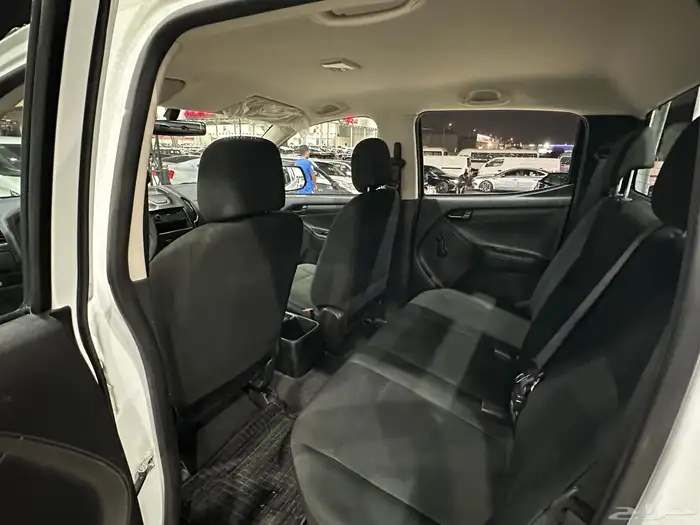 ايسوزو ديماكس موديل 2022 ديزل 17