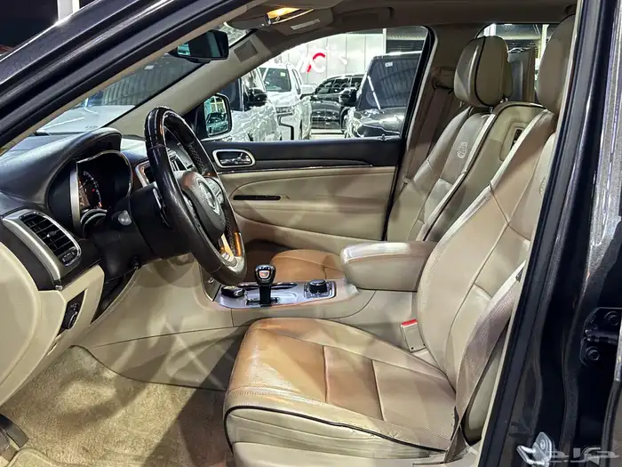 جراند شيروكي اوفرلاند 2015 (( بحالة ممتازة )) 10