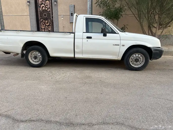 للبيع ميتسوبيشي 2005 1