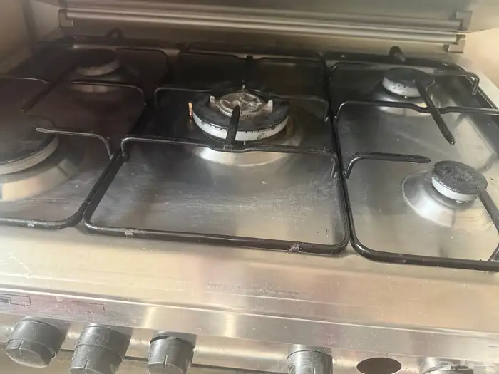 فرن قليم قاز وغساله lg حوضين ومايكرويف وسريرين اطفال 0