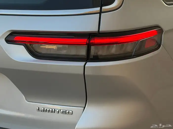 جيب شيروكي موديل 2022 ليمتد 13