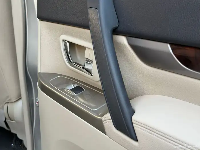 ميستوبيشي باجيرو موديل 2020 نص فل 29