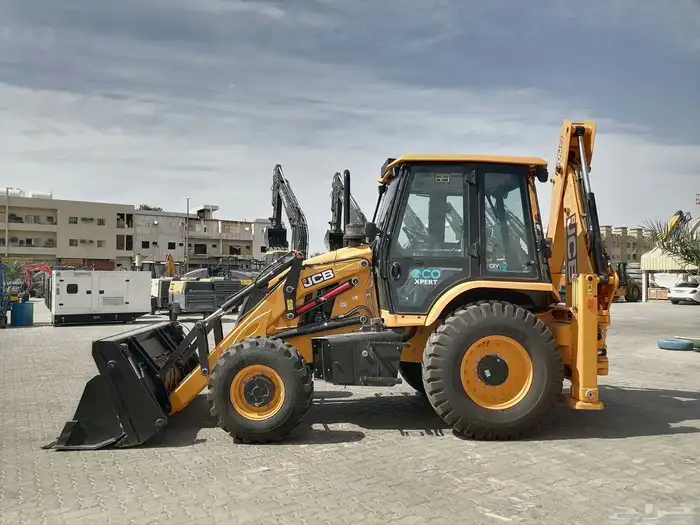 جي سي بي للايجار . جيسيبي للايجار . JCB excavator for rent 1