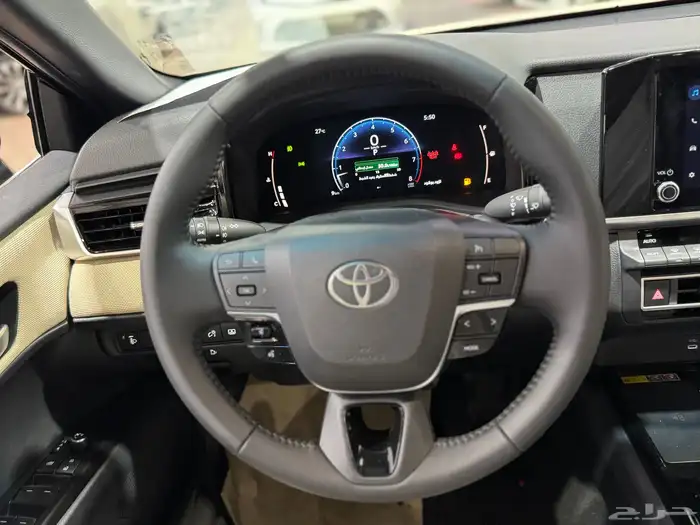 تويوتا   كامري LE فتحة بنزين 2025 جديد 122.450 شامل 20