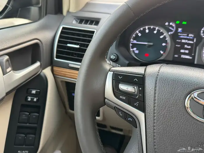 تويوتا برادو 2021 VX فل كامل 22