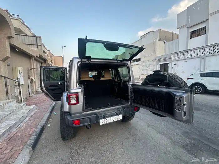 جييب رانجلر صحارى 2018 JL unlimited 14