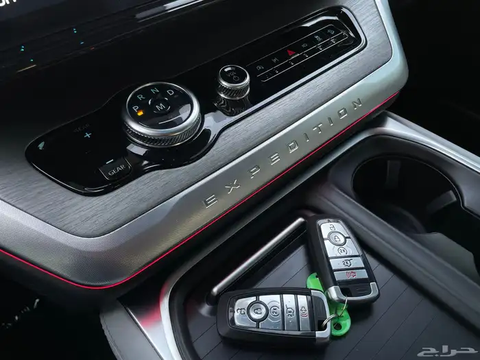 فورد اكسبديشن بلاتينيوم 2025 فل كامل بحالة الوكاله 12