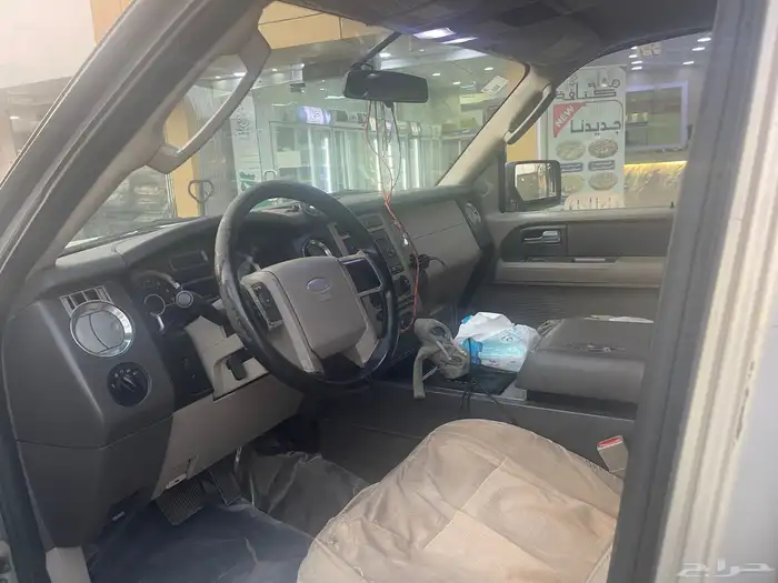 فورد اكسبيدشن 8