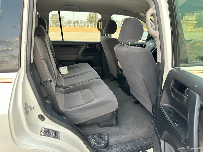 جيب لاندكروزر جي بلد كامل 2012 26