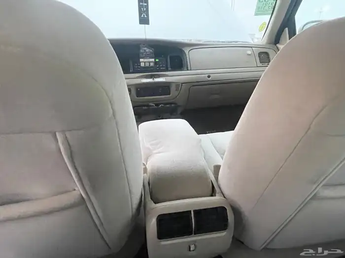 فورد فكتوريا 31