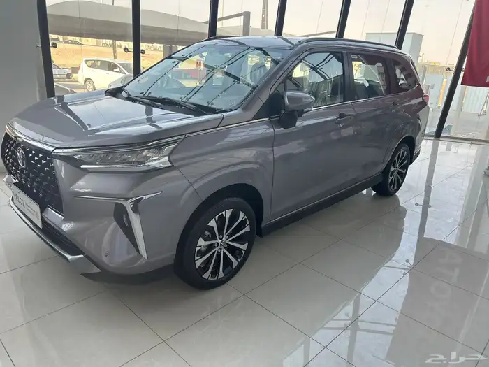 تويوتا فيلوز GLX - وارد عبداللطيف جميل 2025 1