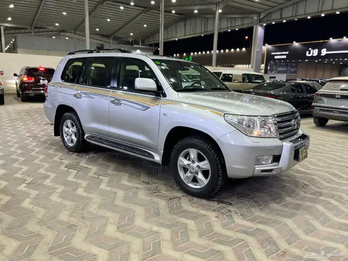 تويوتا لاندكروزر فكسار 2010 بريمي فل كامل ماشي 222 الف 1