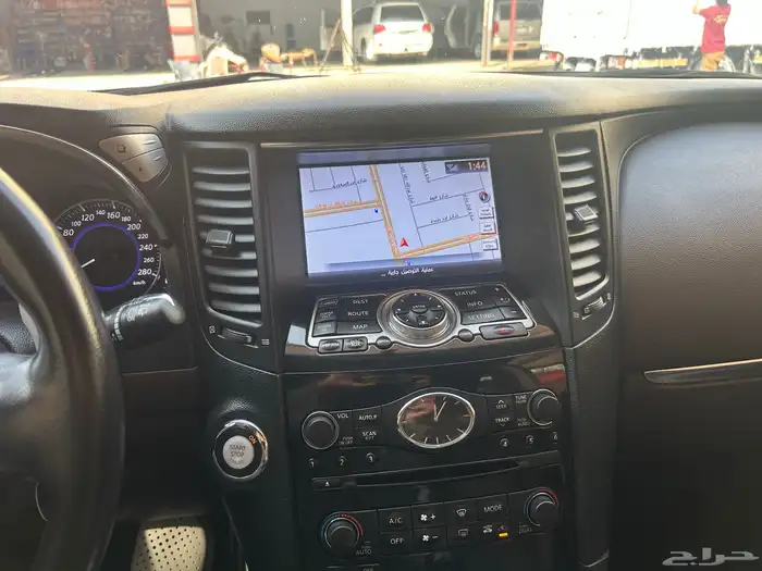 2016 انفينتي qx70 نظيفه جدا  جدا  وبودي بلد 25