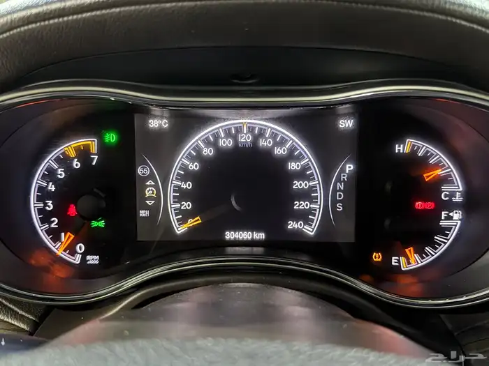 جراند شيروكي اوفرلاند 2015 (( بحالة ممتازة )) 16