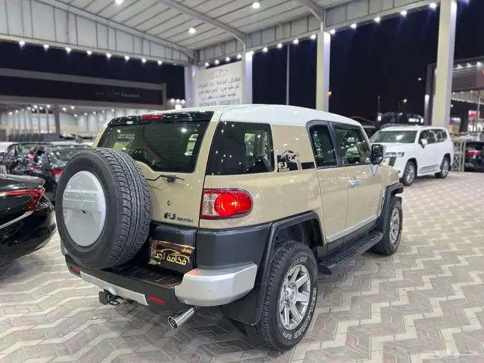 تويوتا اف جي 2022 فل كامل وارد الساير ماشي 78 الف 3