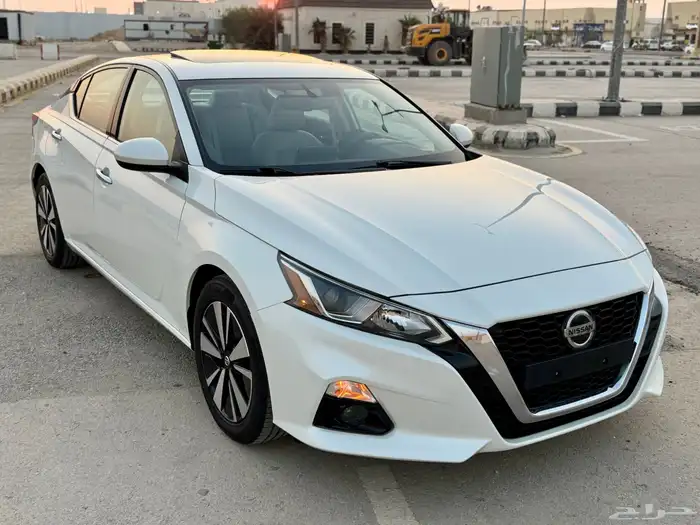 نيسان التيما 2021 SV خليجي بحالة الوكالة 3