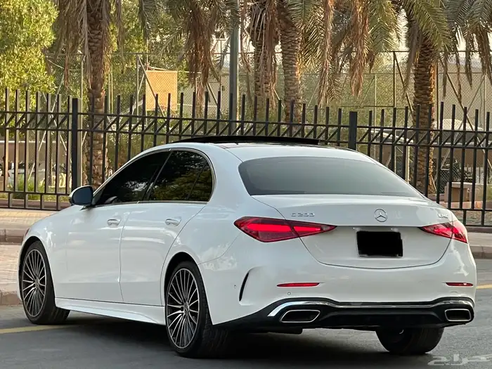 مرسيدس-C200-2023-AMG 13