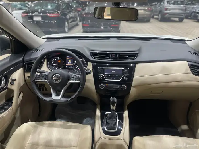 اكس تريل موديل 2022 9