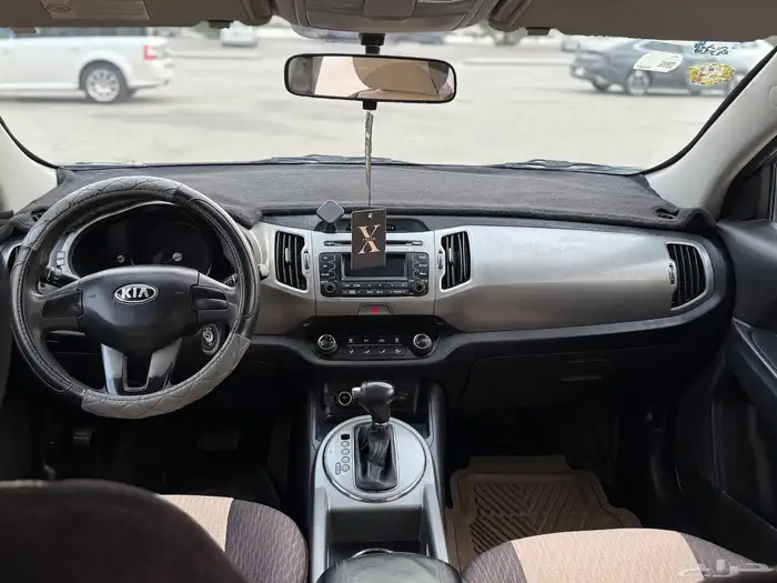 كيا سبورتاج 2015 نضيف جدا 17