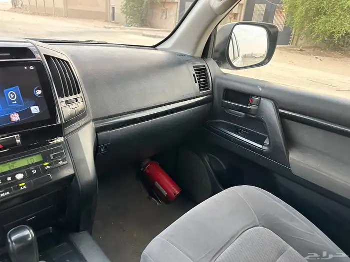 جيب لاندكروزر جي بلد كامل 2012 15