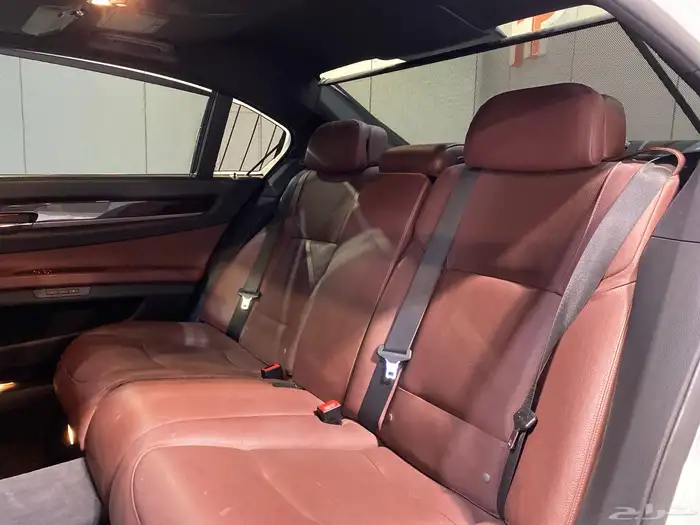 بي ام دبليو 750 Li 2012 عداد 169 الف كم 25
