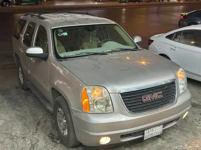 جمس يوكن 2007 سعودي قصير ذهبي بسعر طيب 3