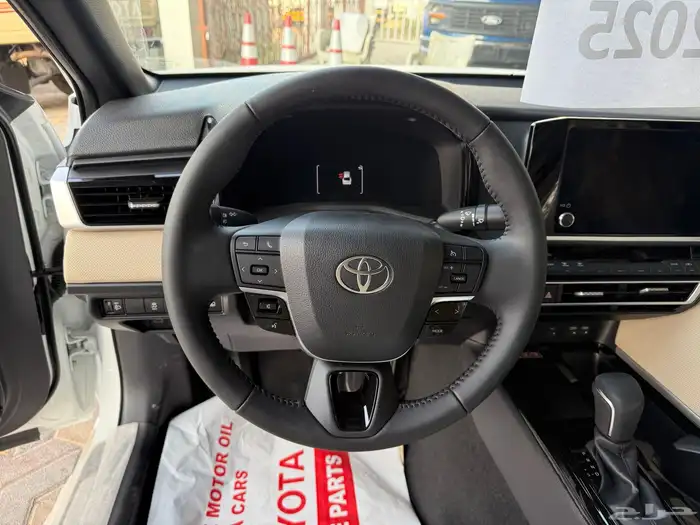 تويوتا كامري LE سعودي موديل 2025 17