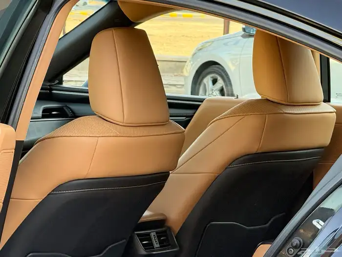 لكزس ES300h 2022 ممشى (68) الف 10