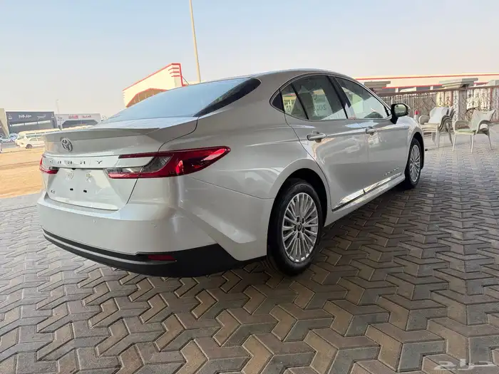 تويوتا كامري LE سعودي موديل 2025 10